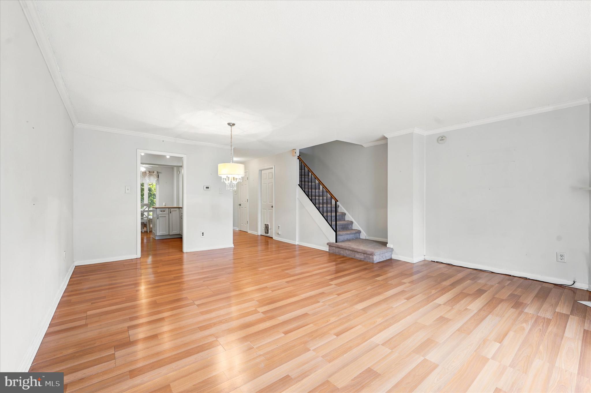 PUTNAM VIL - Residential