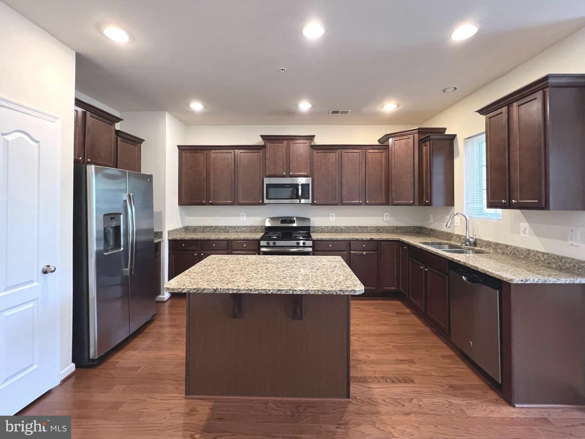 SUMMERFIELD VILLAGE - Residential Lease