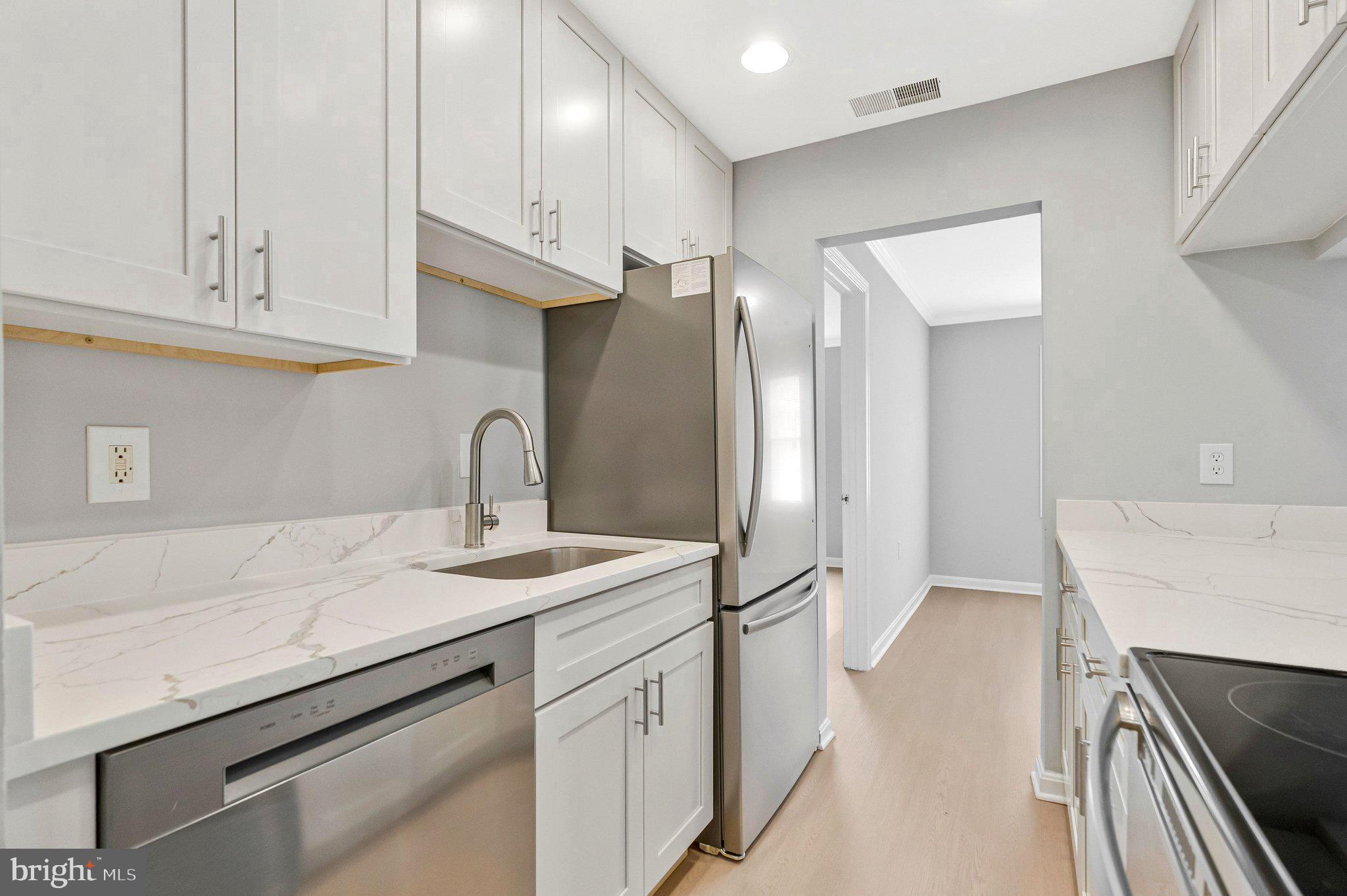 VILLAS AT COUNTRYSIDE - Residential