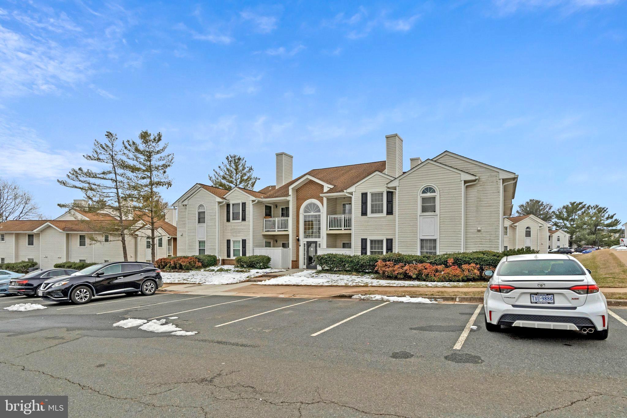 VILLAS AT COUNTRYSIDE - Residential