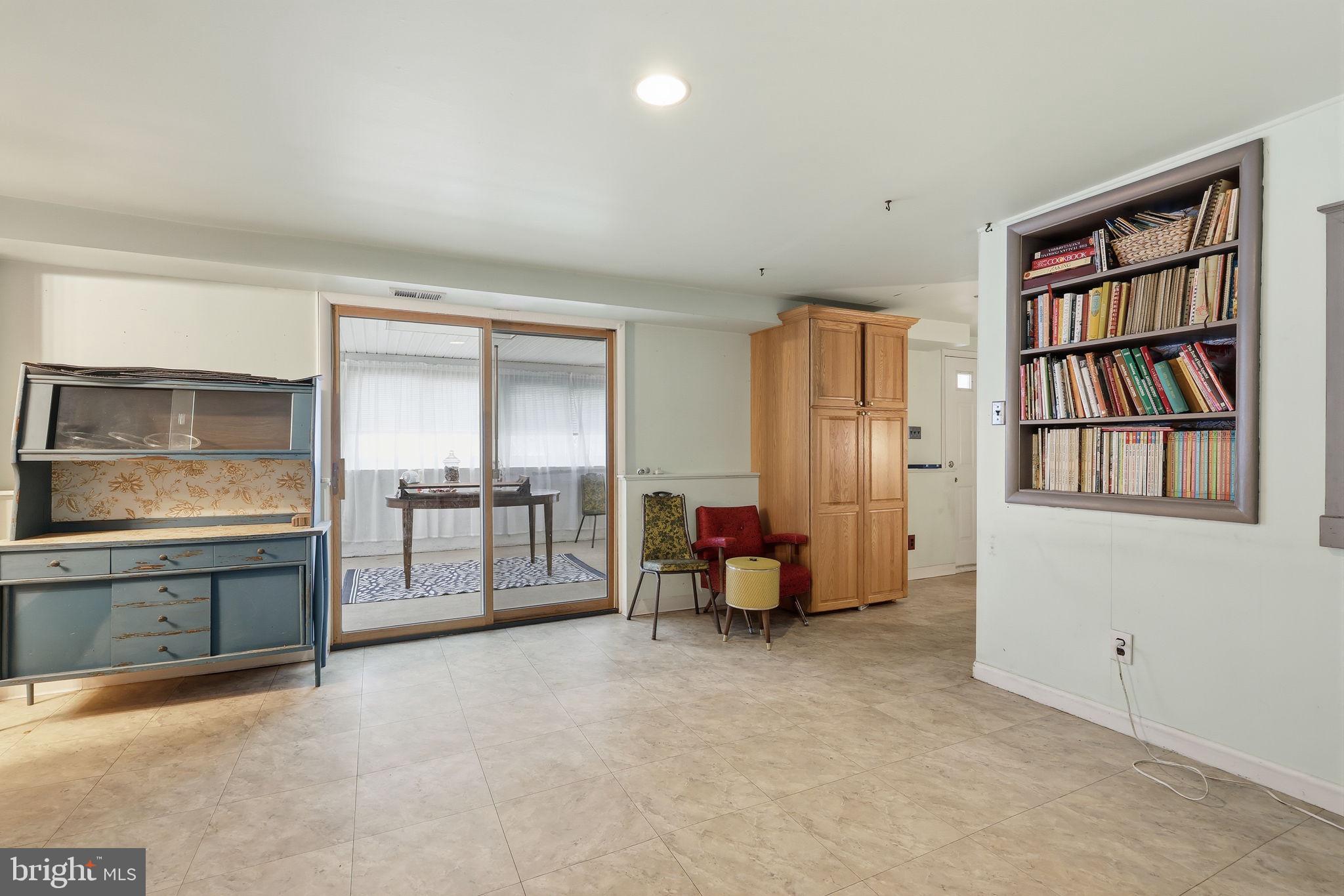 CENTENNIAL HILLS - Residential