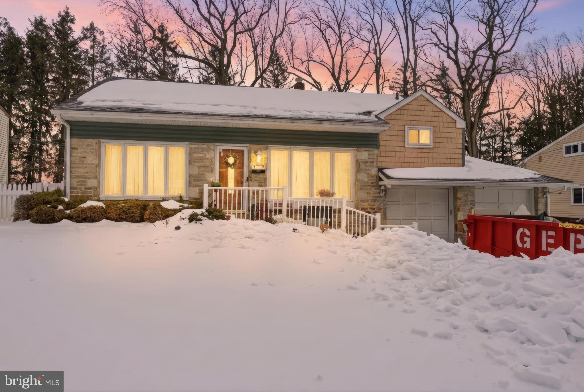 CENTENNIAL HILLS - Residential