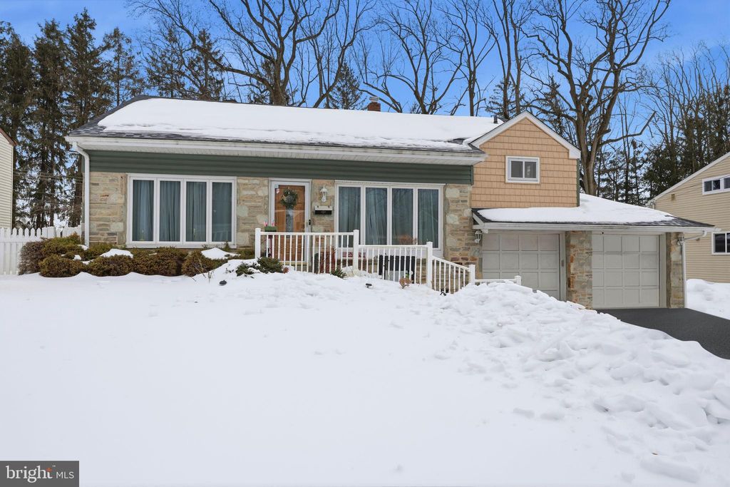 Photo of 161 Crockett Road, WARMINSTER, PA 18974 (MLS # PABU2113232)