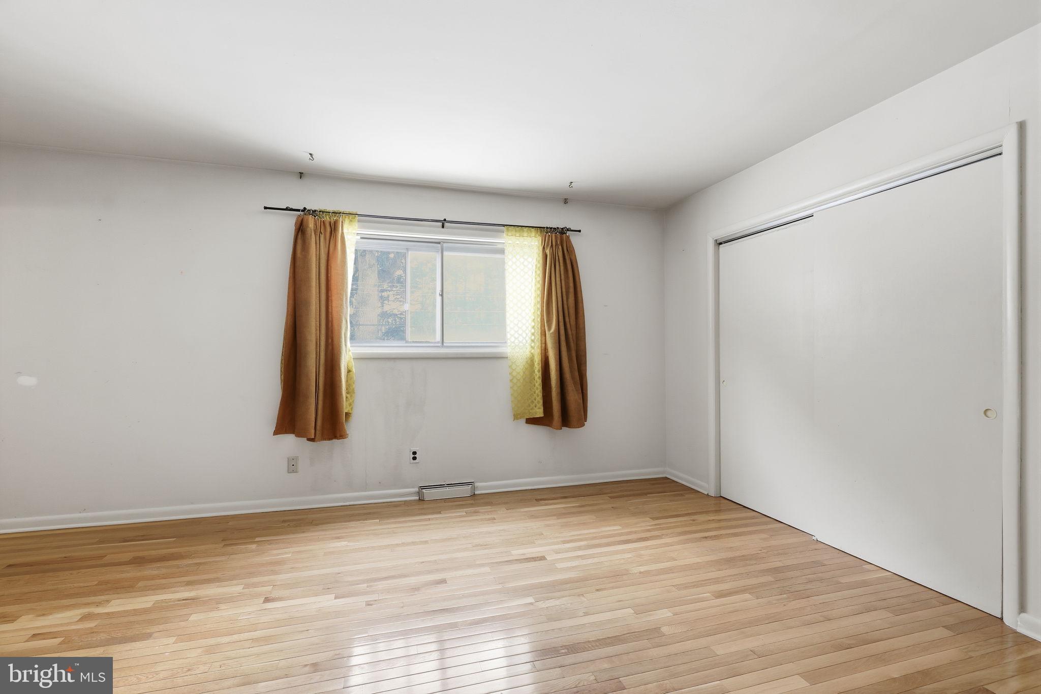 CENTENNIAL HILLS - Residential