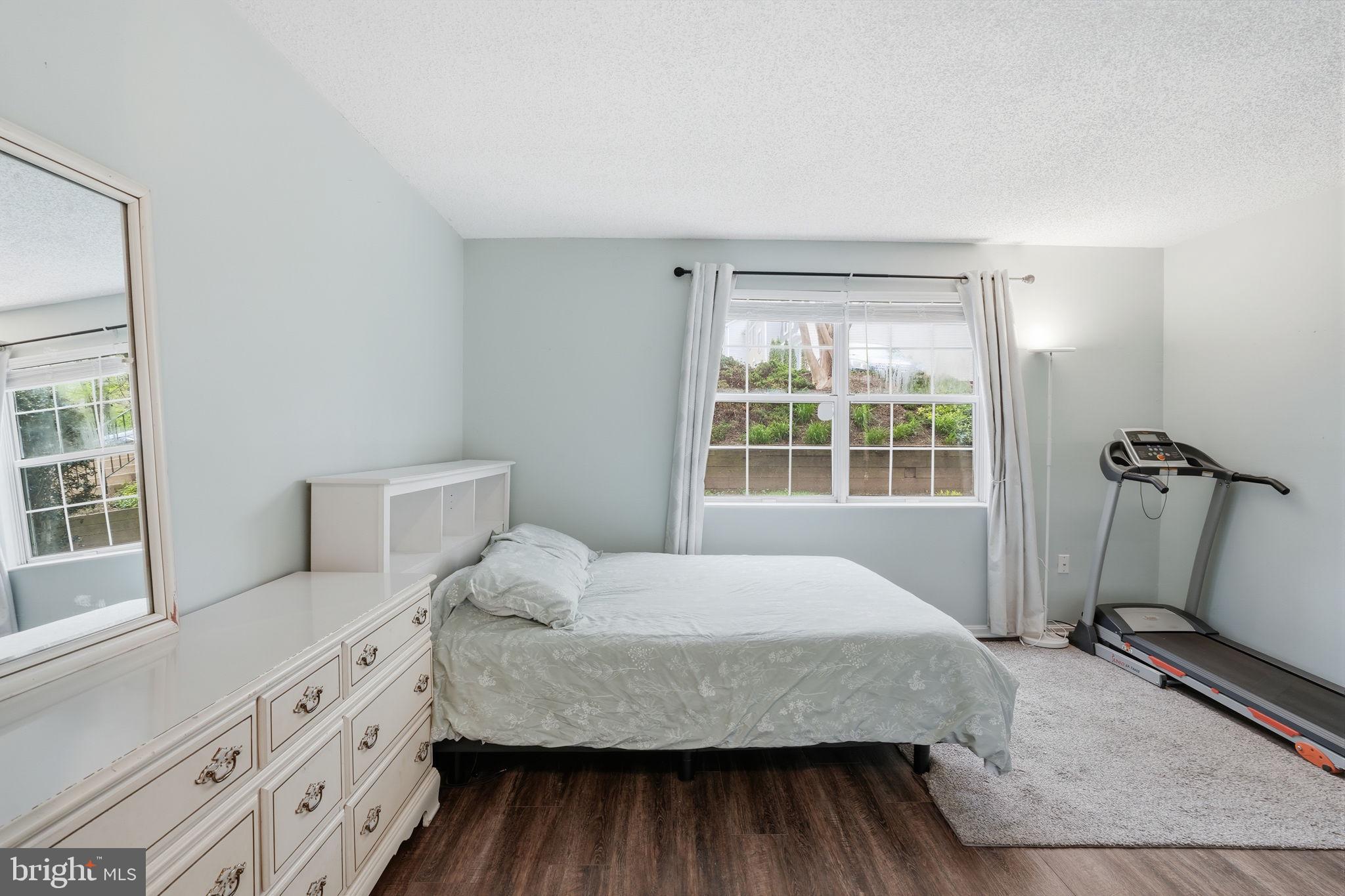 LAKE RIDGE - ANTIETAM - Residential