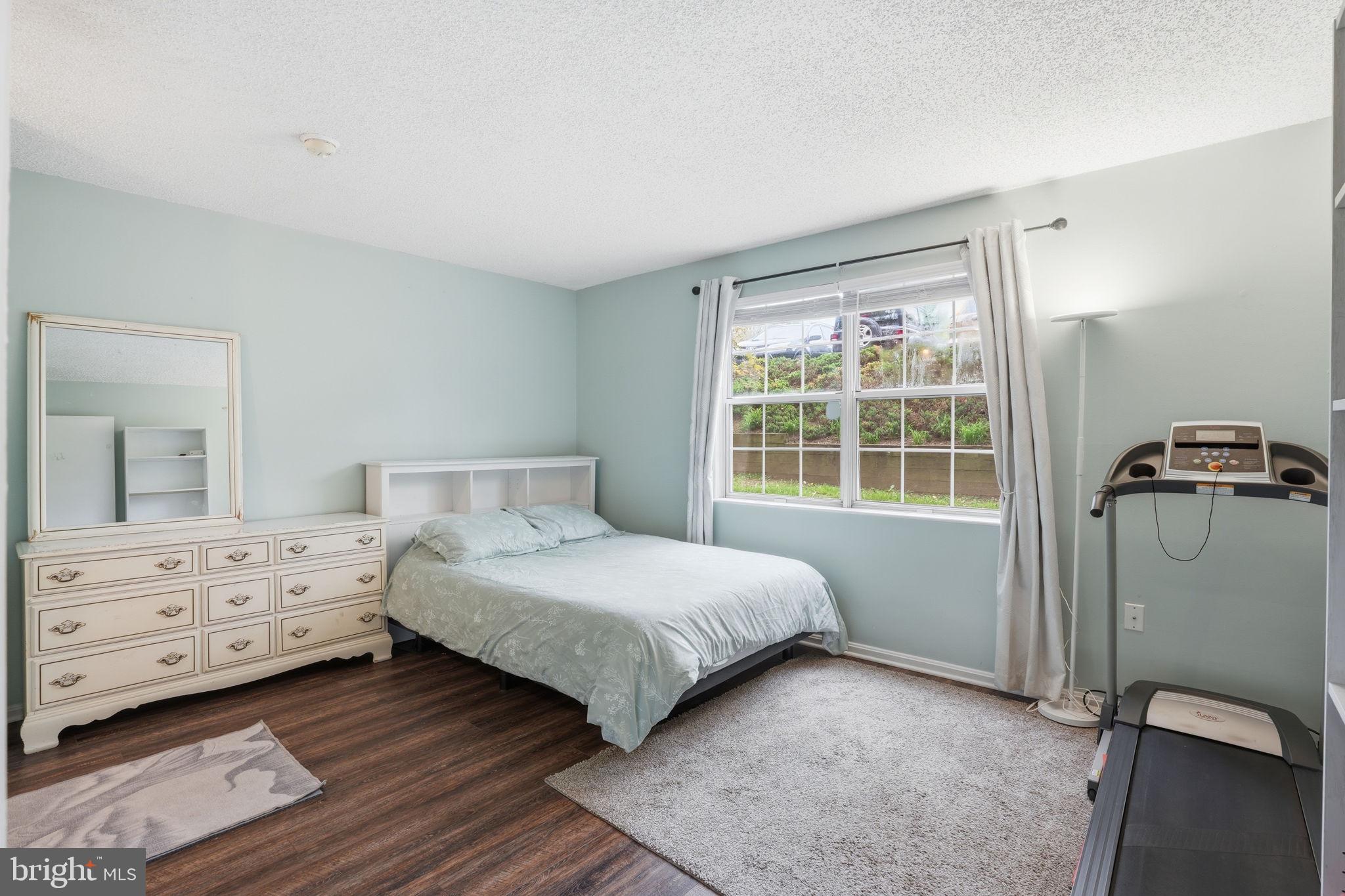 LAKE RIDGE - ANTIETAM - Residential