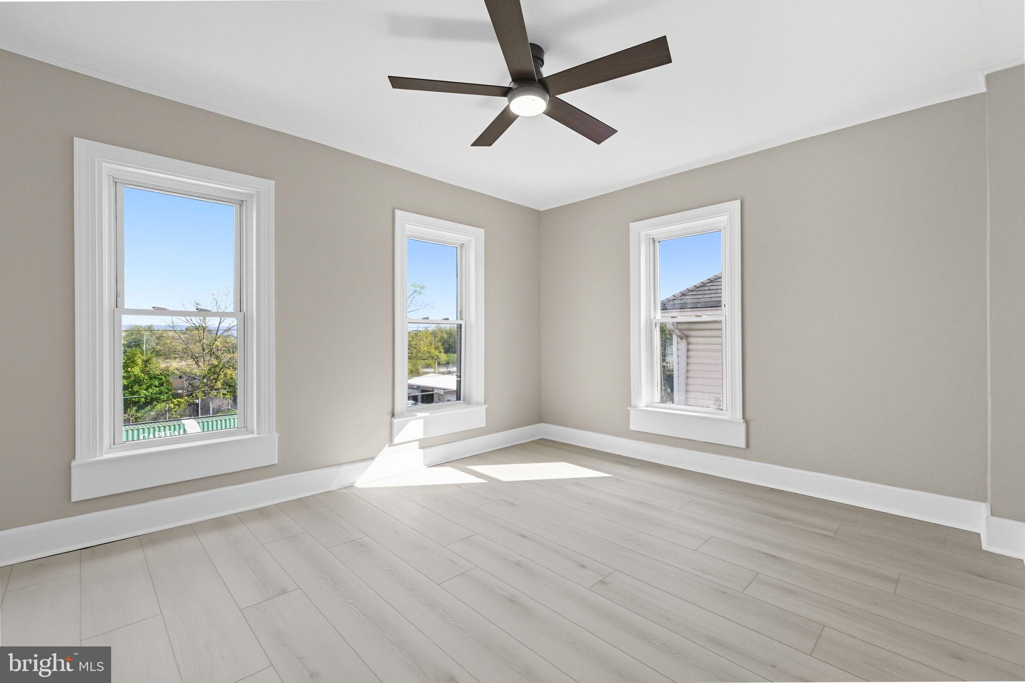 HAGERSTOWN - Residential