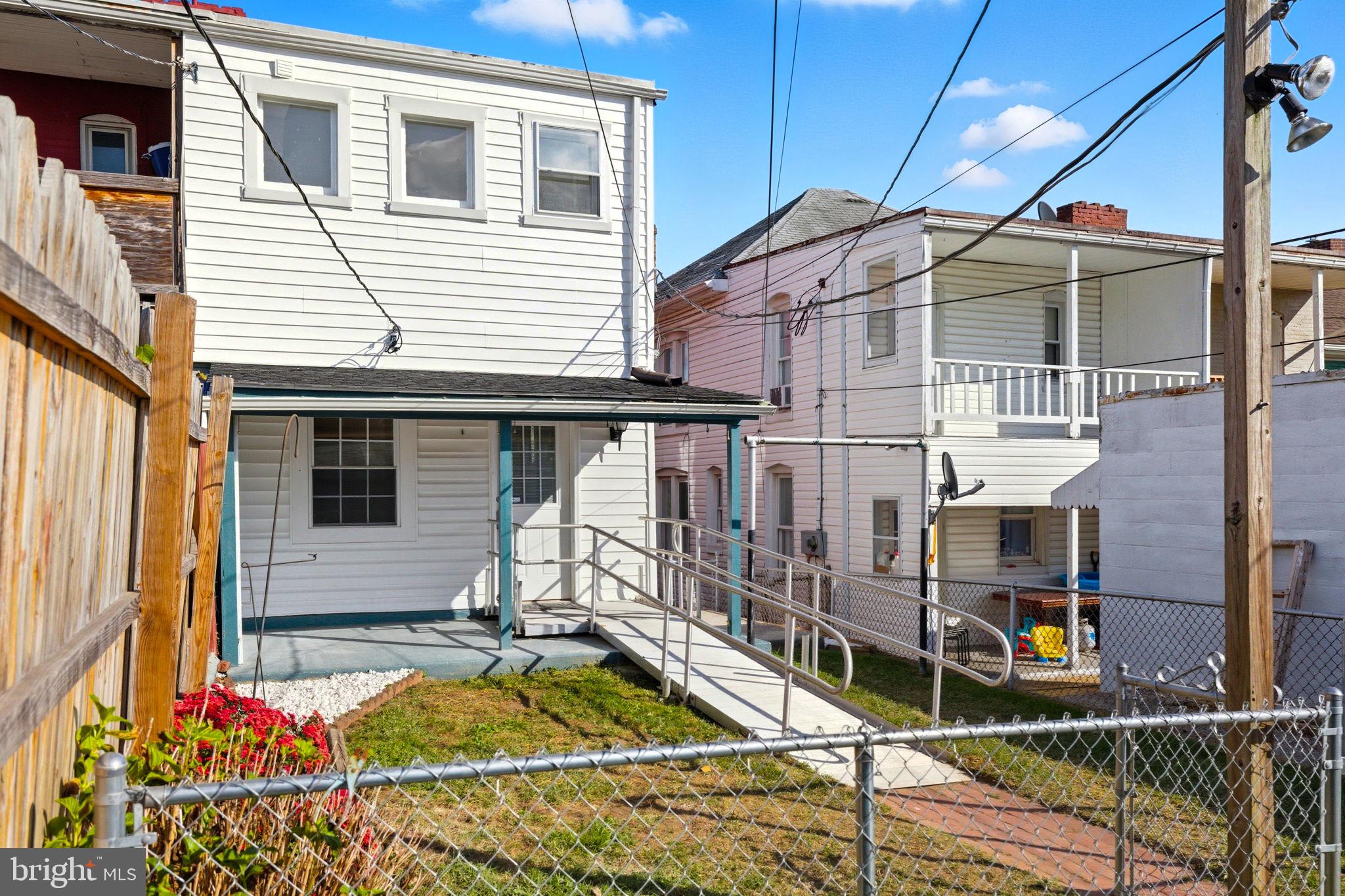 HAGERSTOWN - Residential