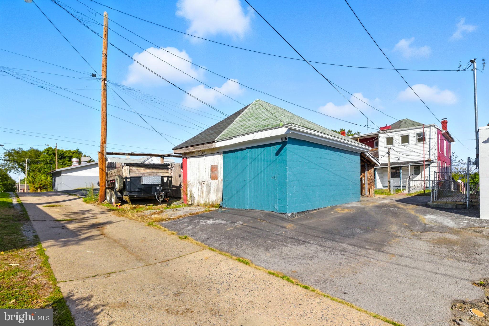 HAGERSTOWN - Residential