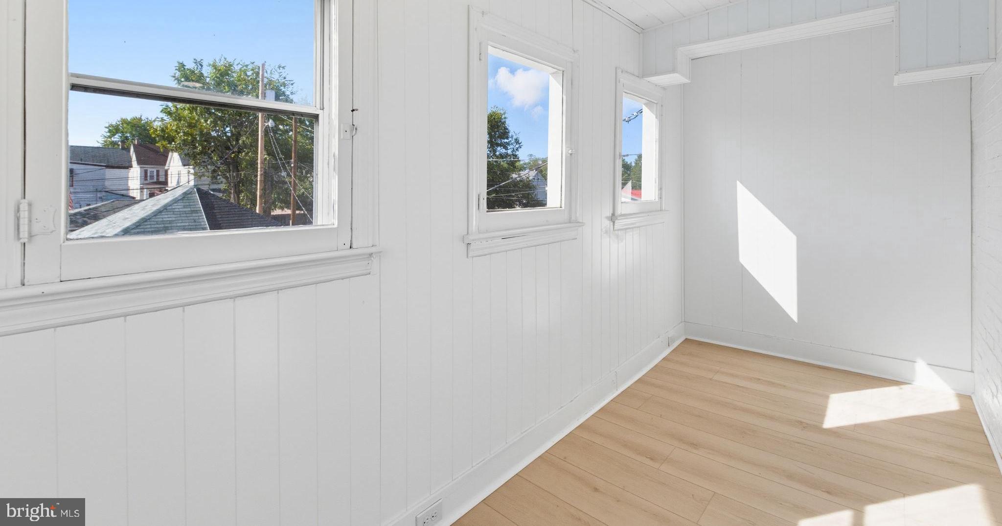 HAGERSTOWN - Residential