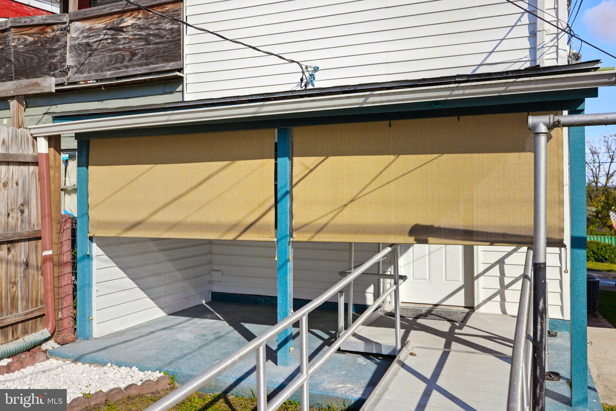 HAGERSTOWN - Residential