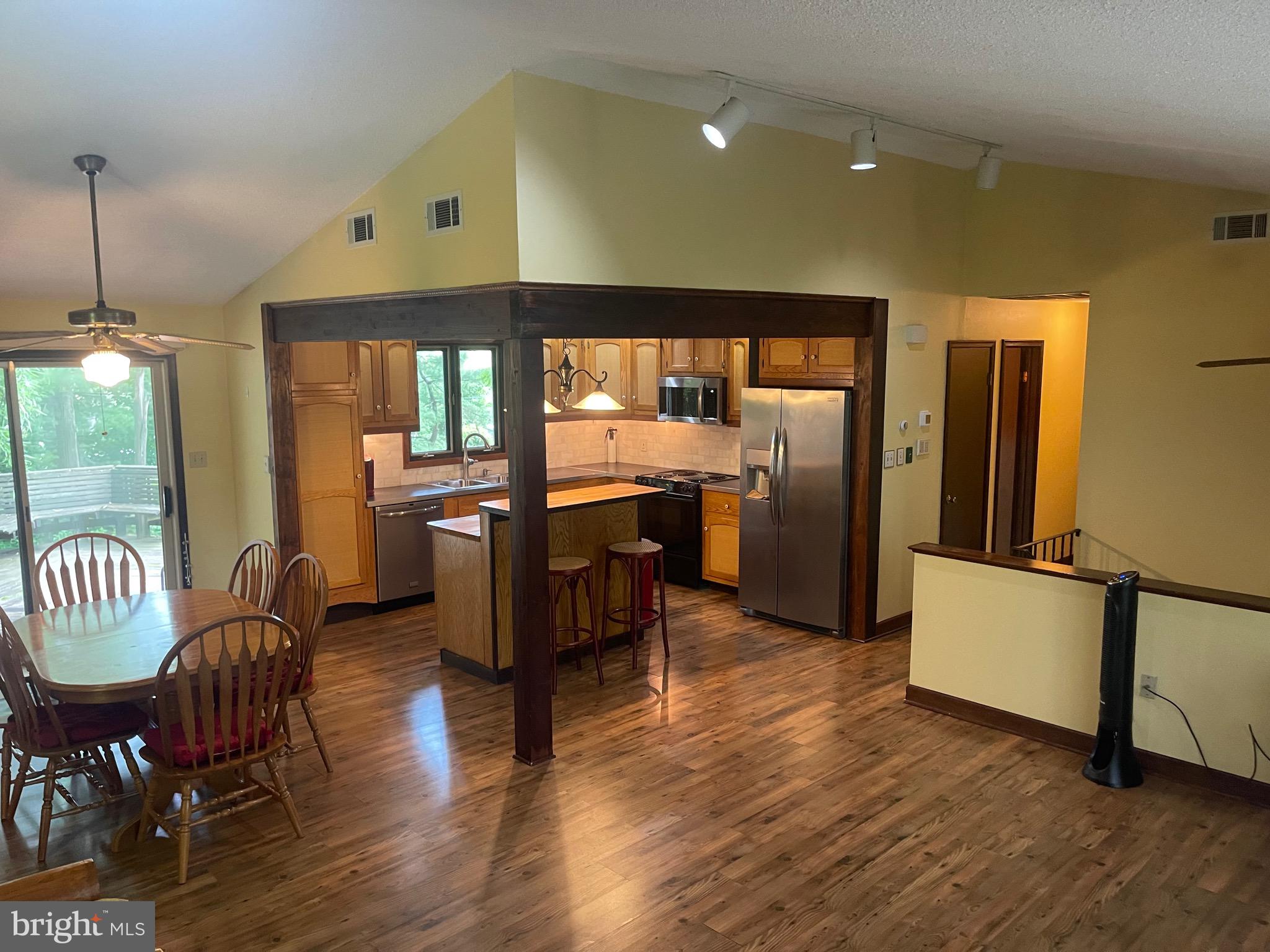 BEVERLY HILLS - Residential