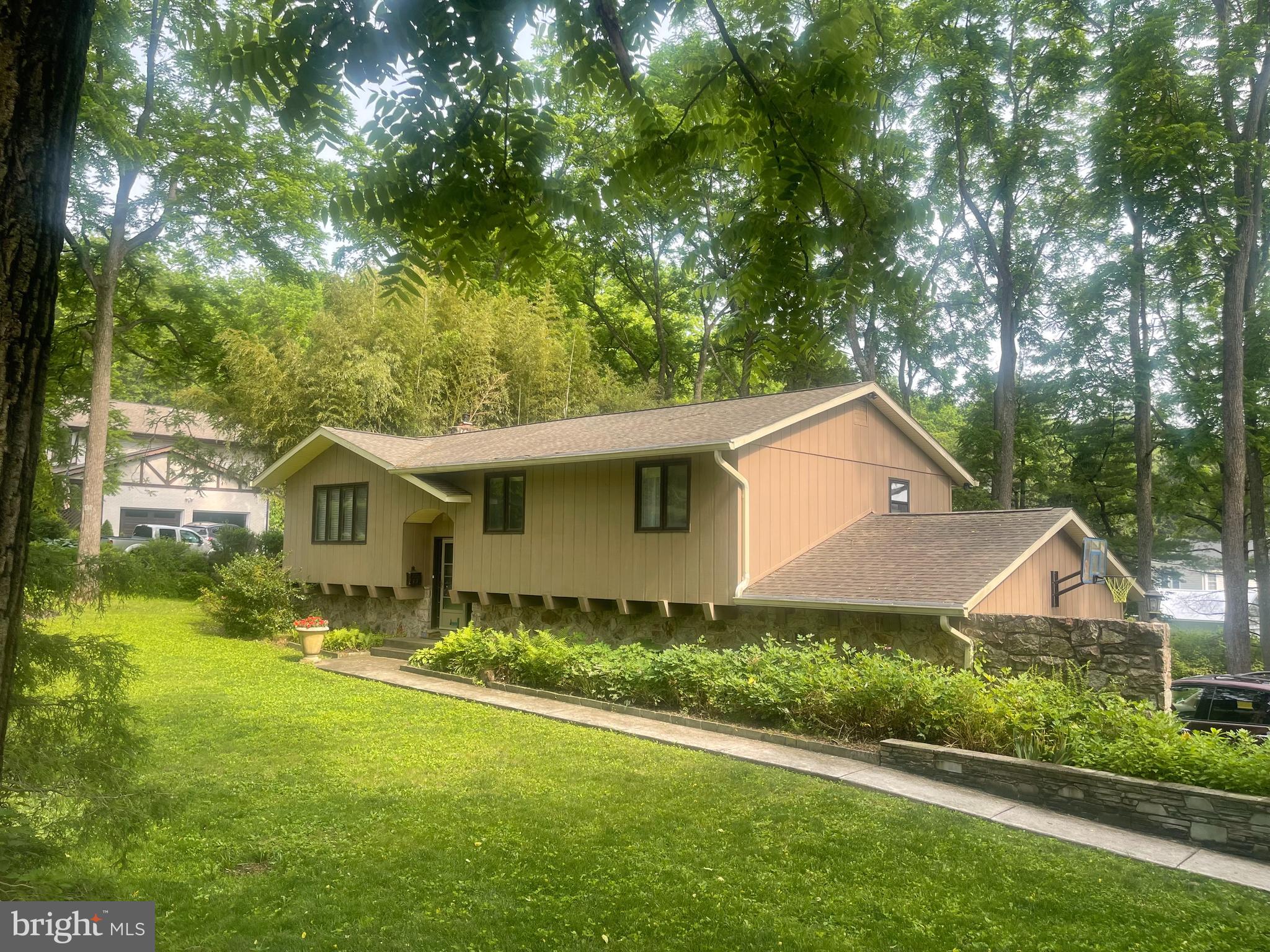 BEVERLY HILLS - Residential