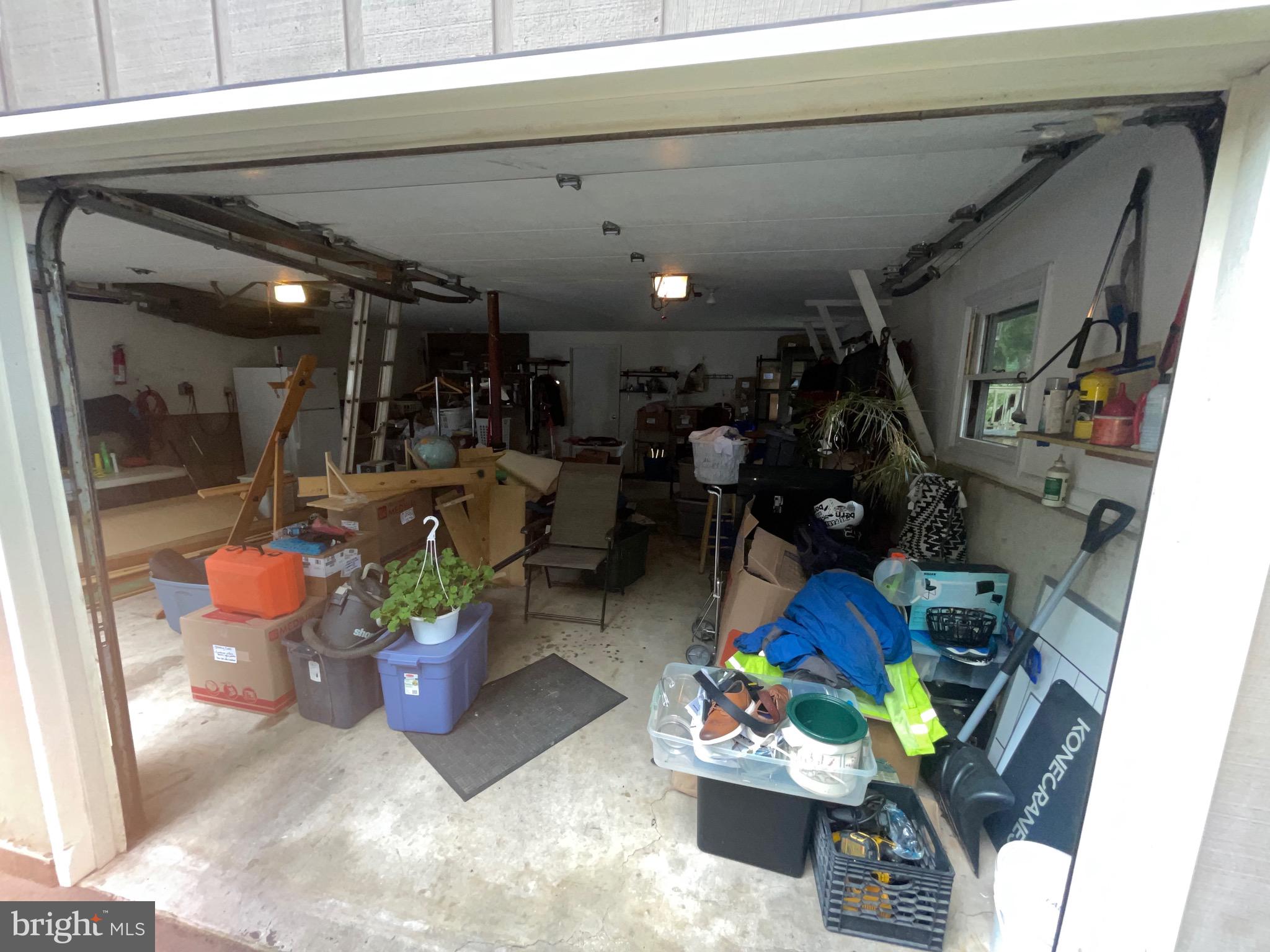 BEVERLY HILLS - Residential