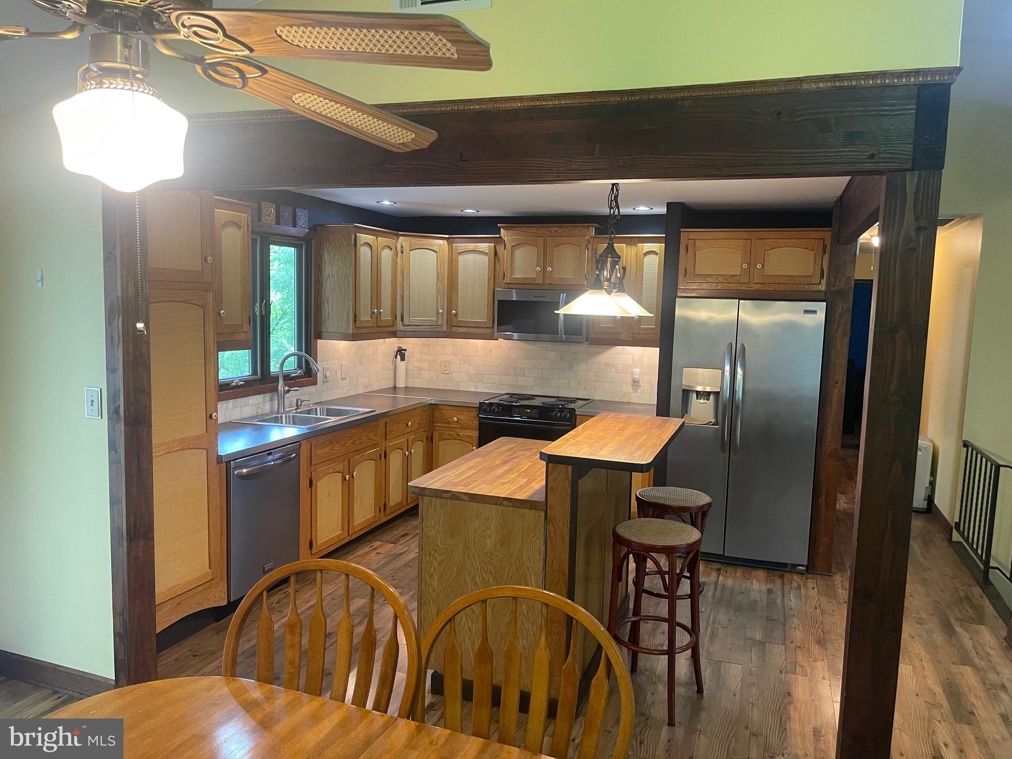 BEVERLY HILLS - Residential