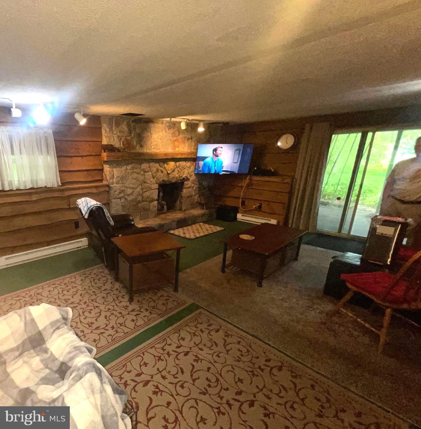 BEVERLY HILLS - Residential