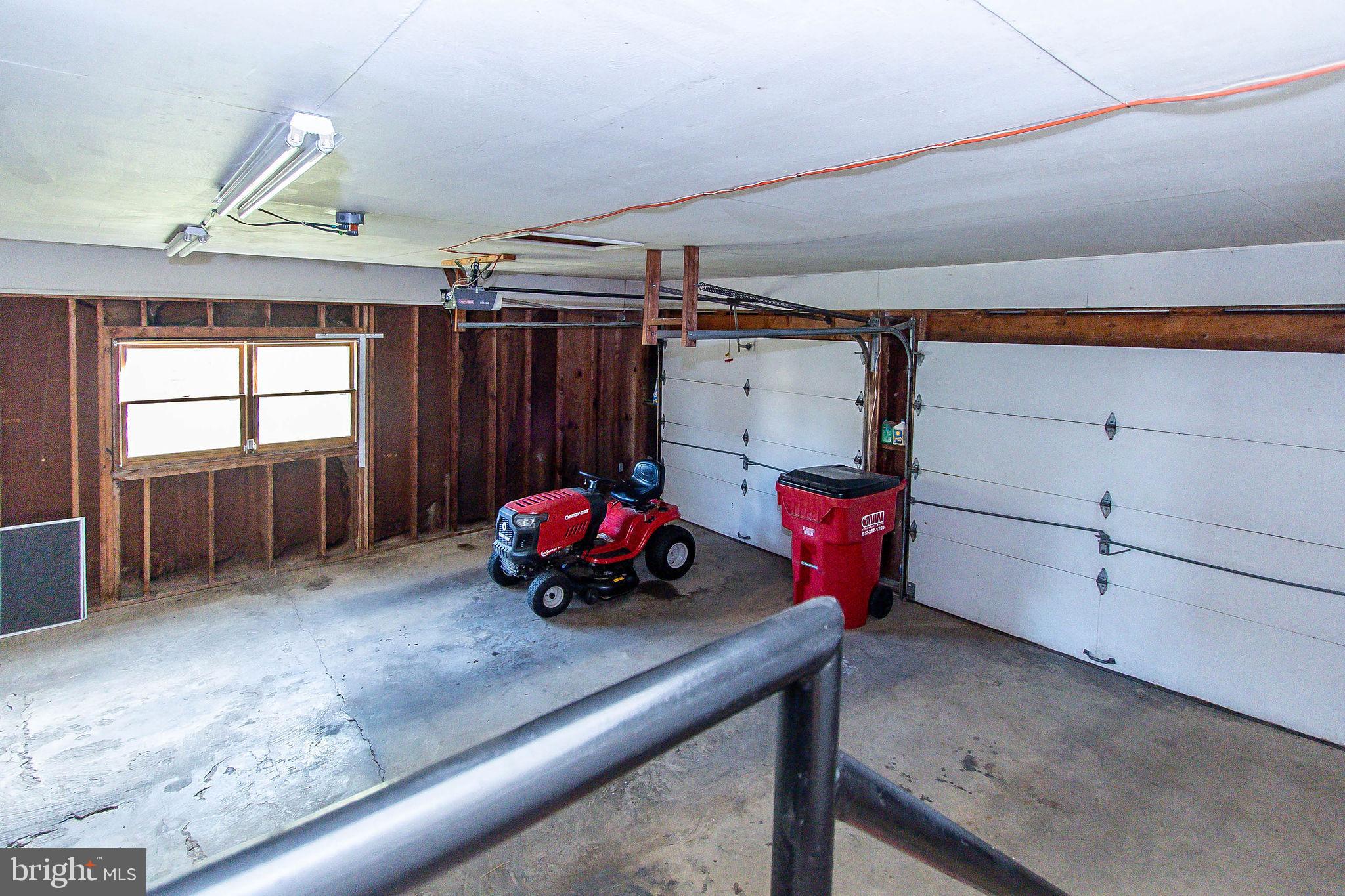 PIKE VIEW ACRES - Residential