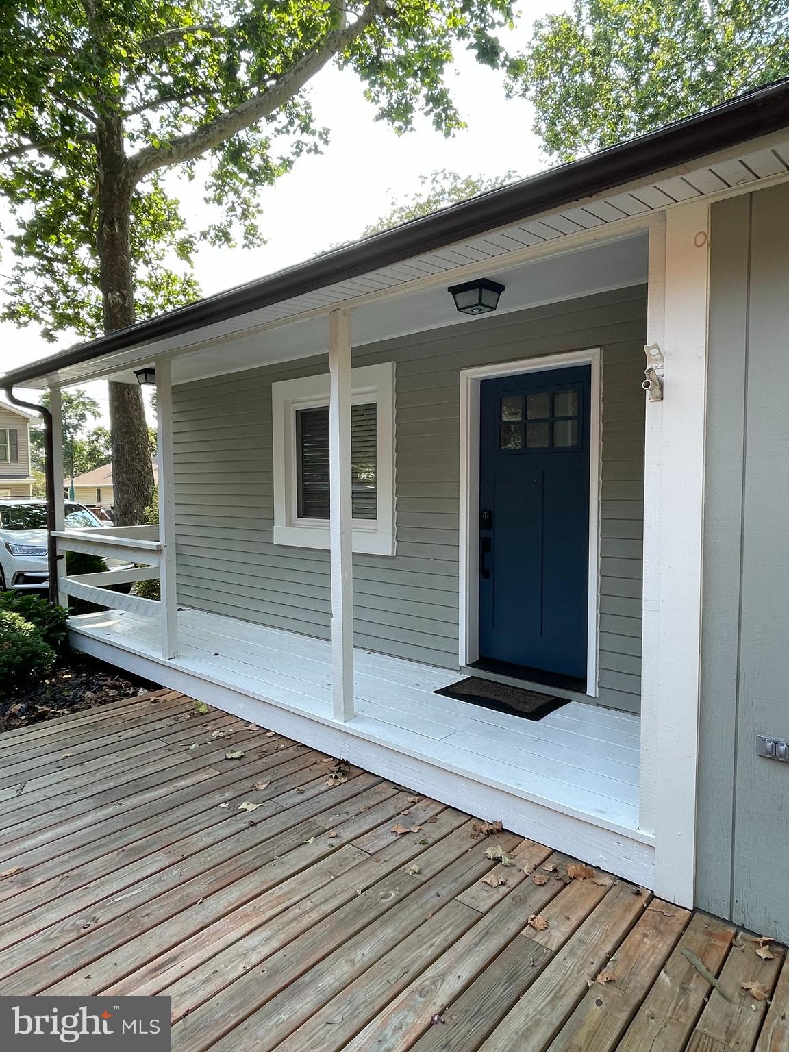 CARROLLTON MANOR - Residential Lease