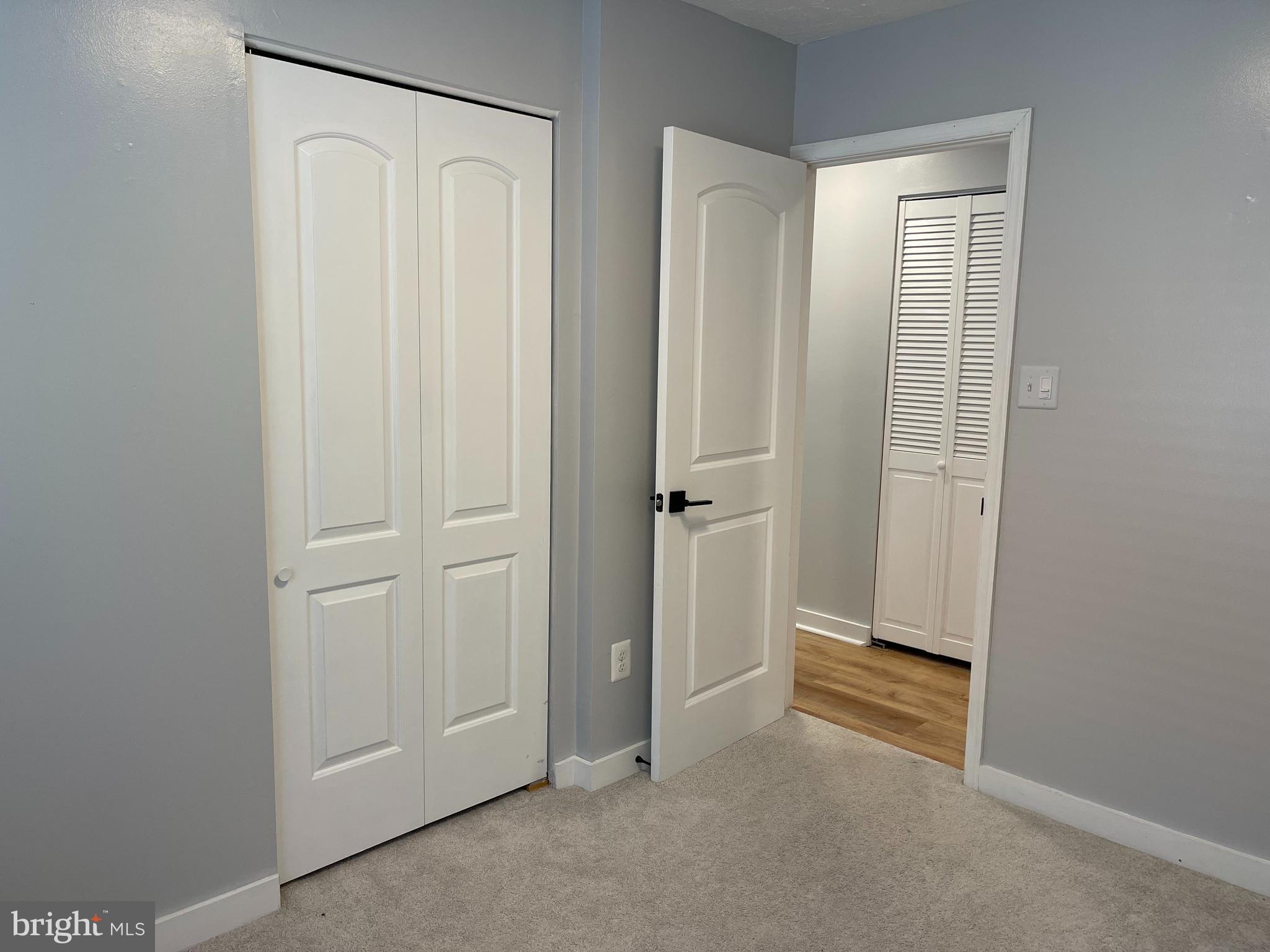 CARROLLTON MANOR - Residential Lease