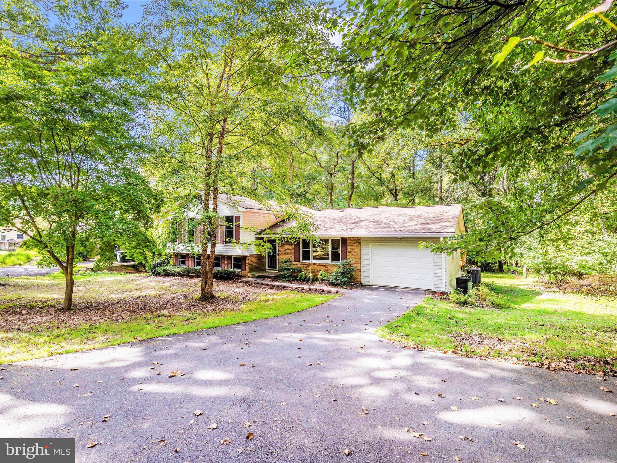 HICKORY RIDGE - Residential