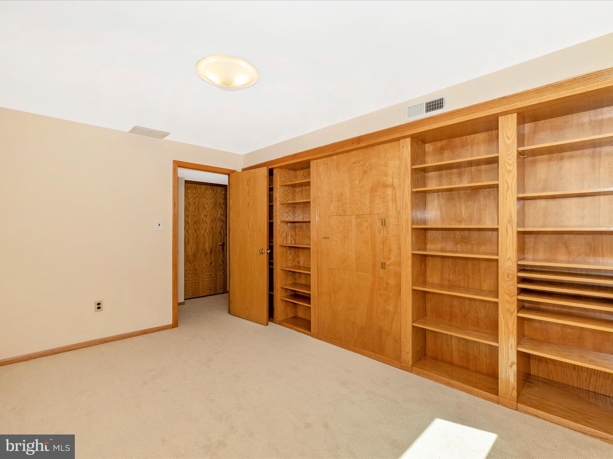 HICKORY RIDGE - Residential