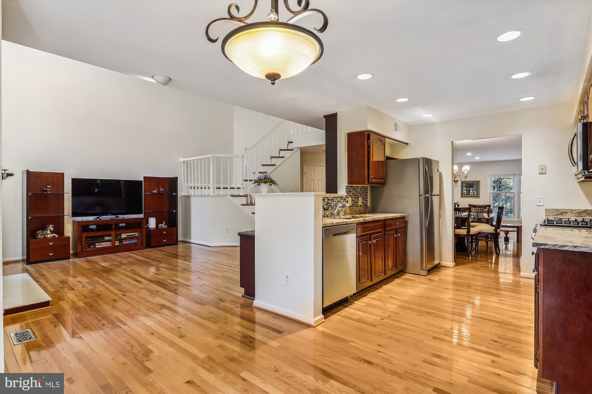 TIMBERLAWN - Residential