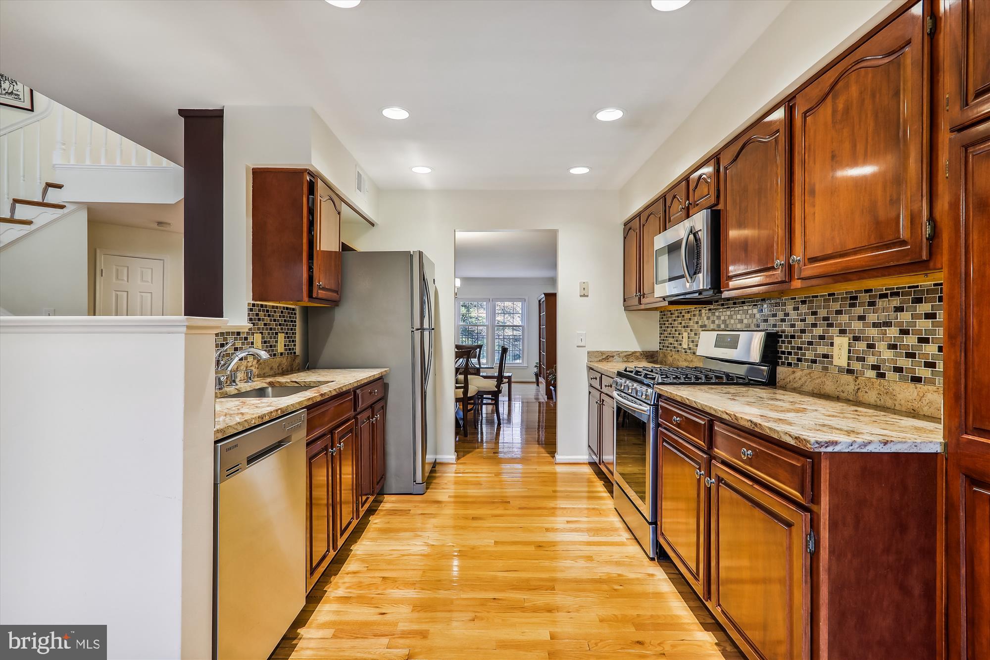 TIMBERLAWN - Residential