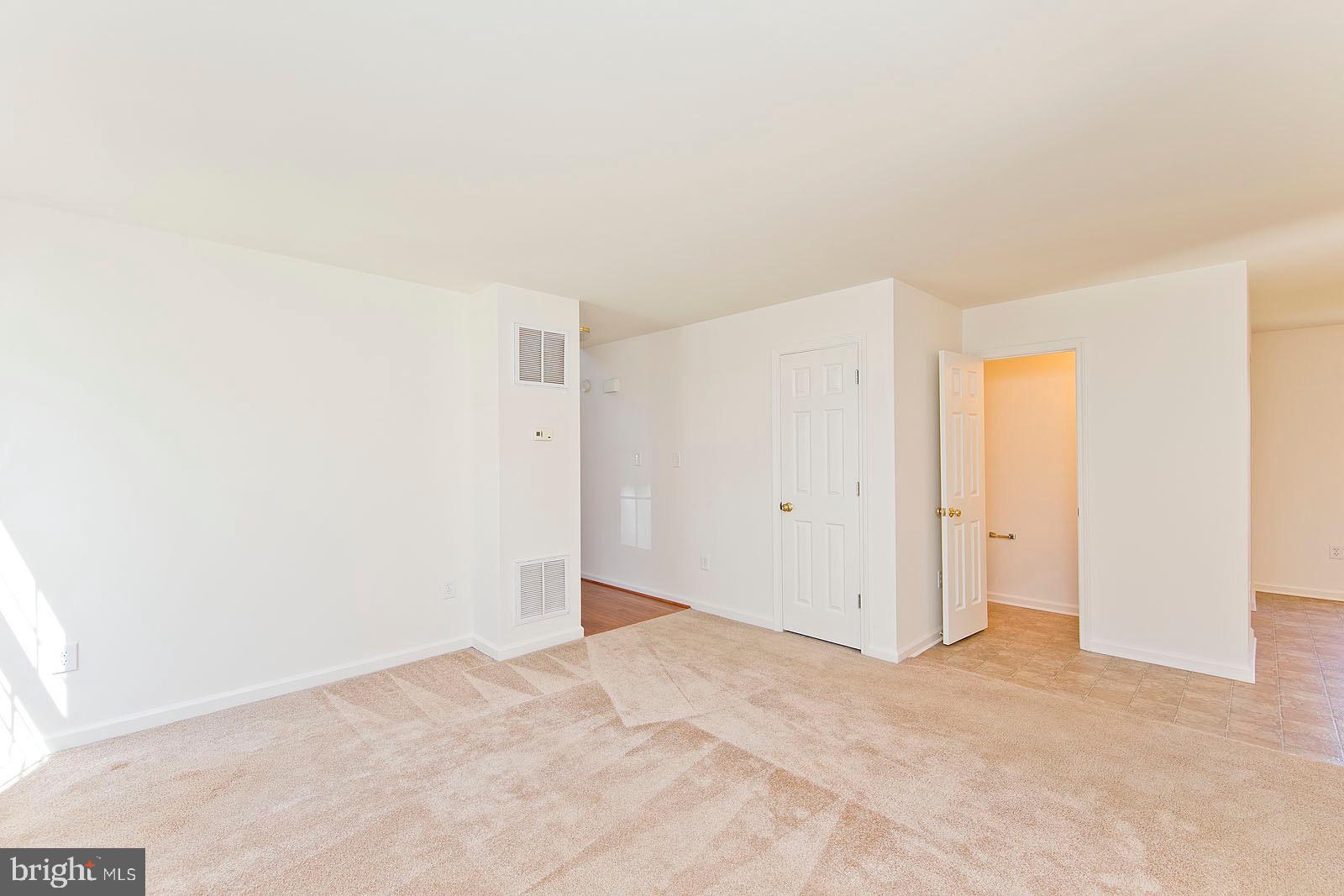 MOUNT VISTA EST - Residential