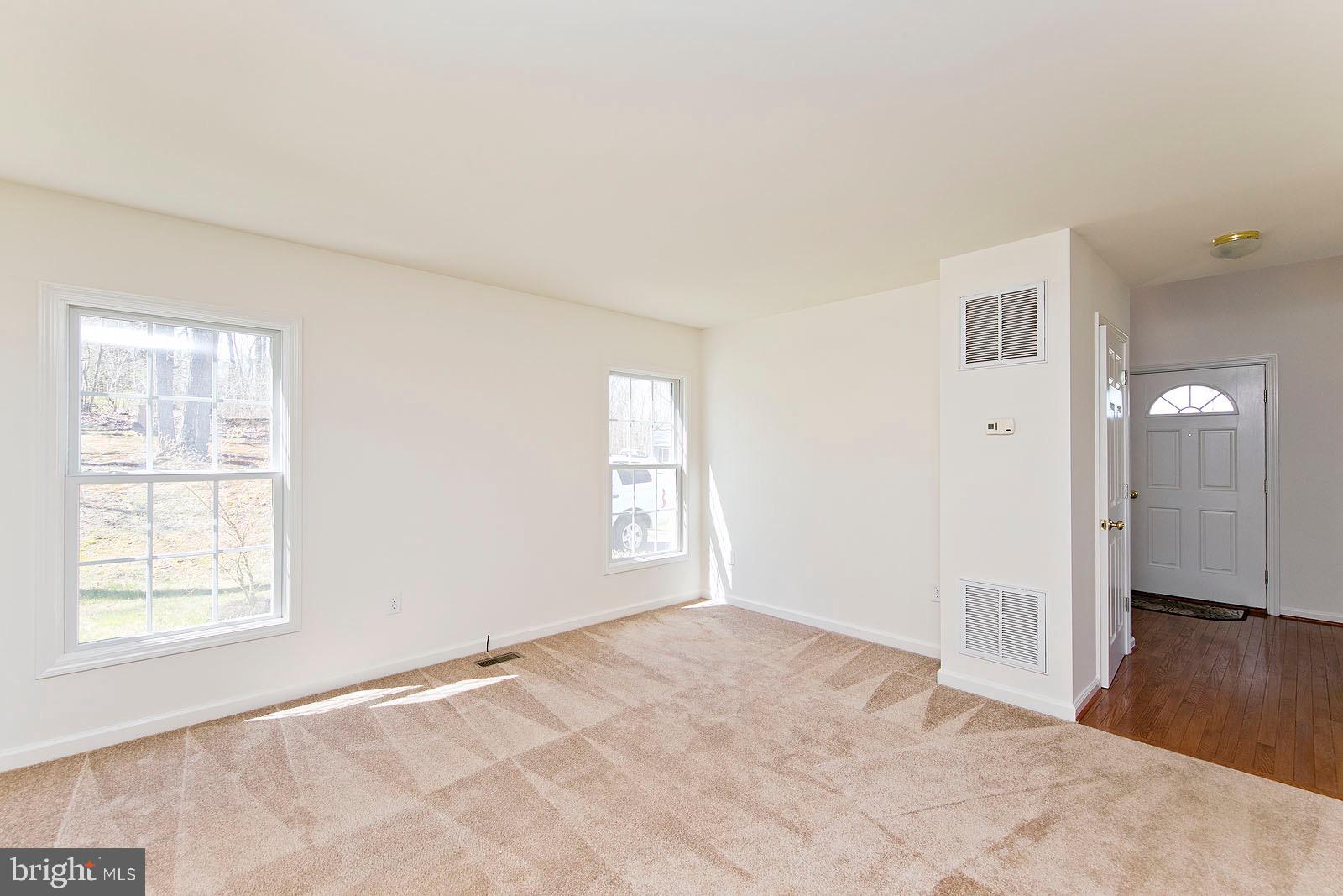 MOUNT VISTA EST - Residential