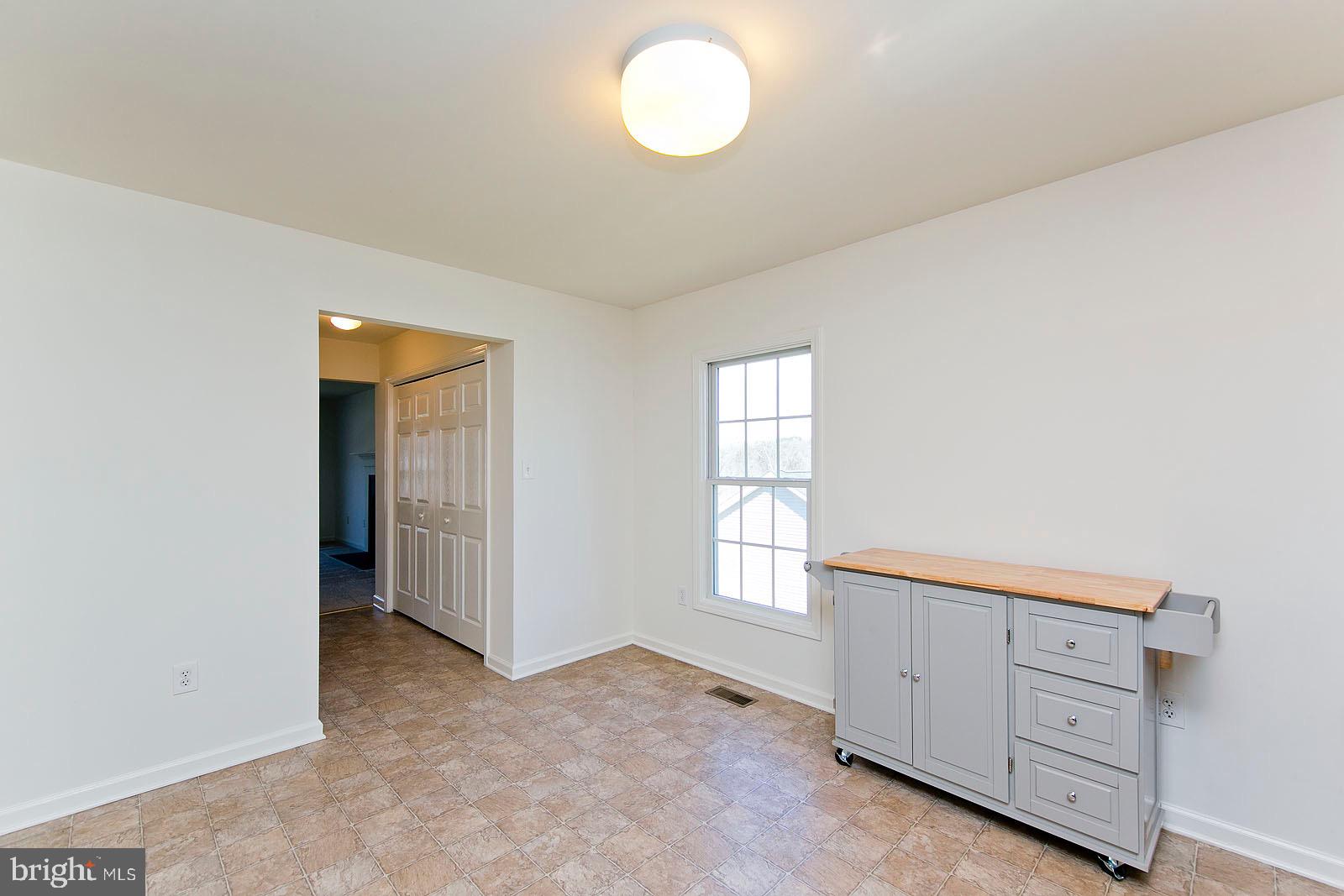 MOUNT VISTA EST - Residential