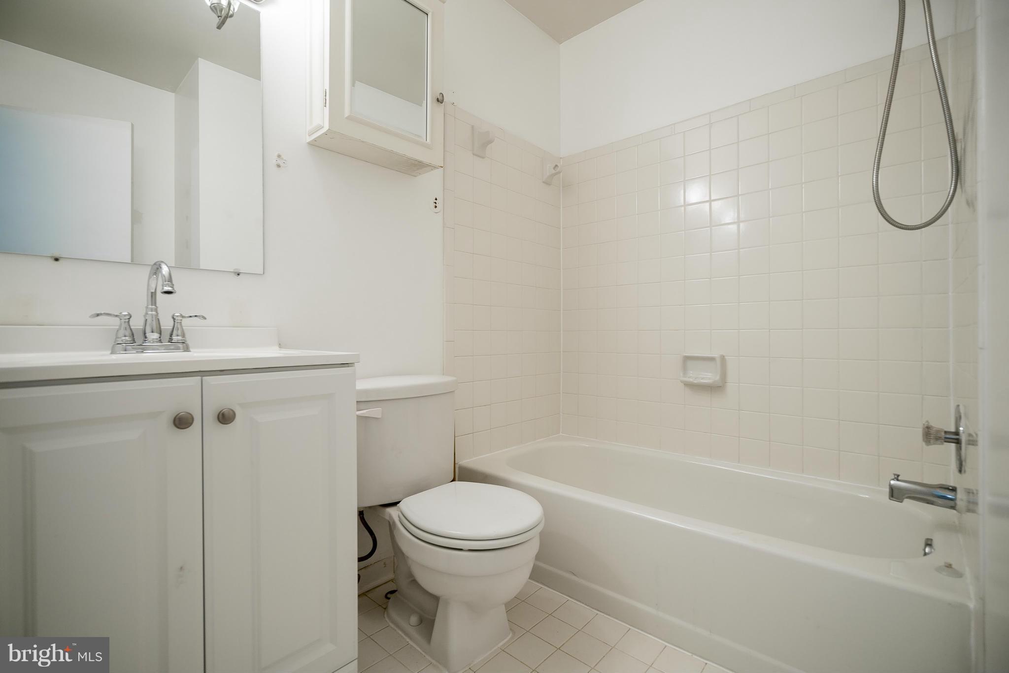 HUNTER VILLAGE - Residential