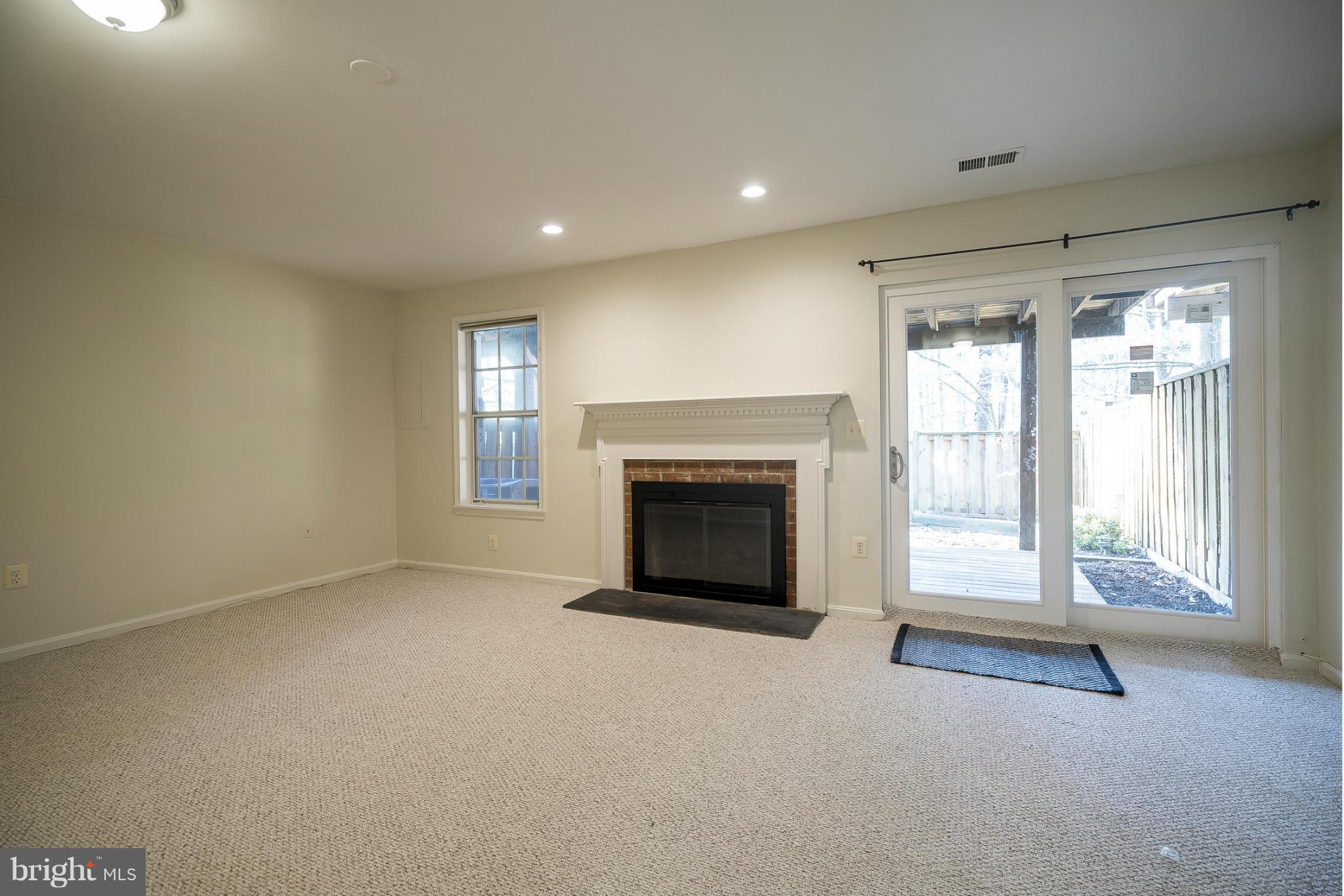 HUNTER VILLAGE - Residential