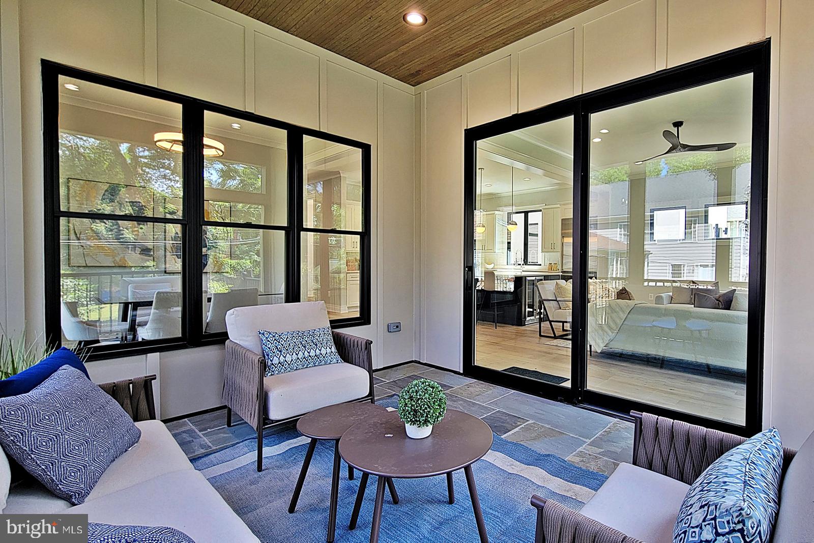 AURORA HILLS - Residential