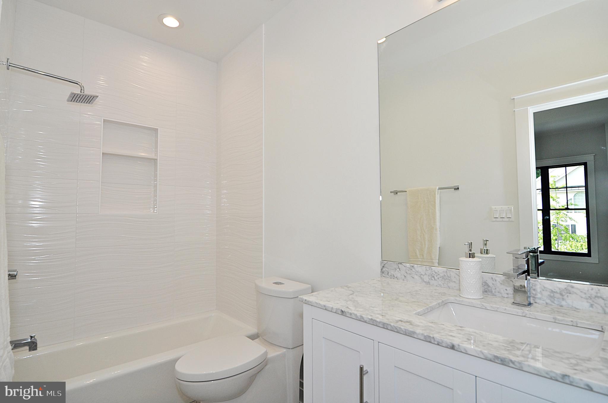 AURORA HILLS - Residential