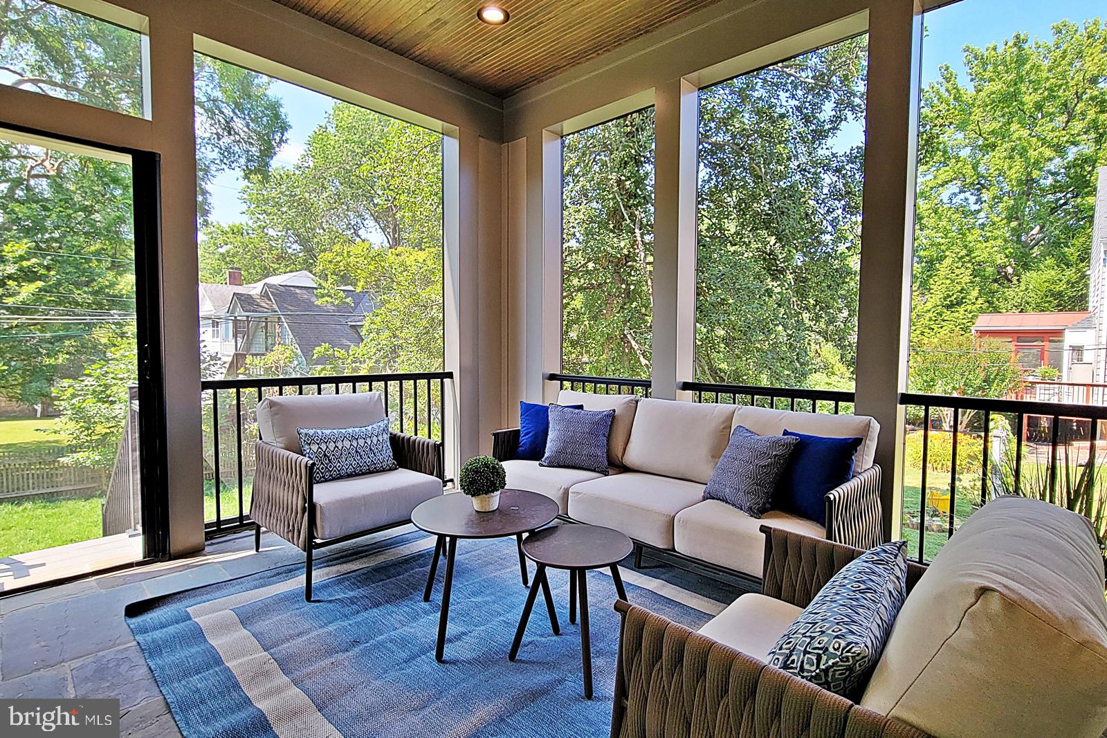 AURORA HILLS - Residential