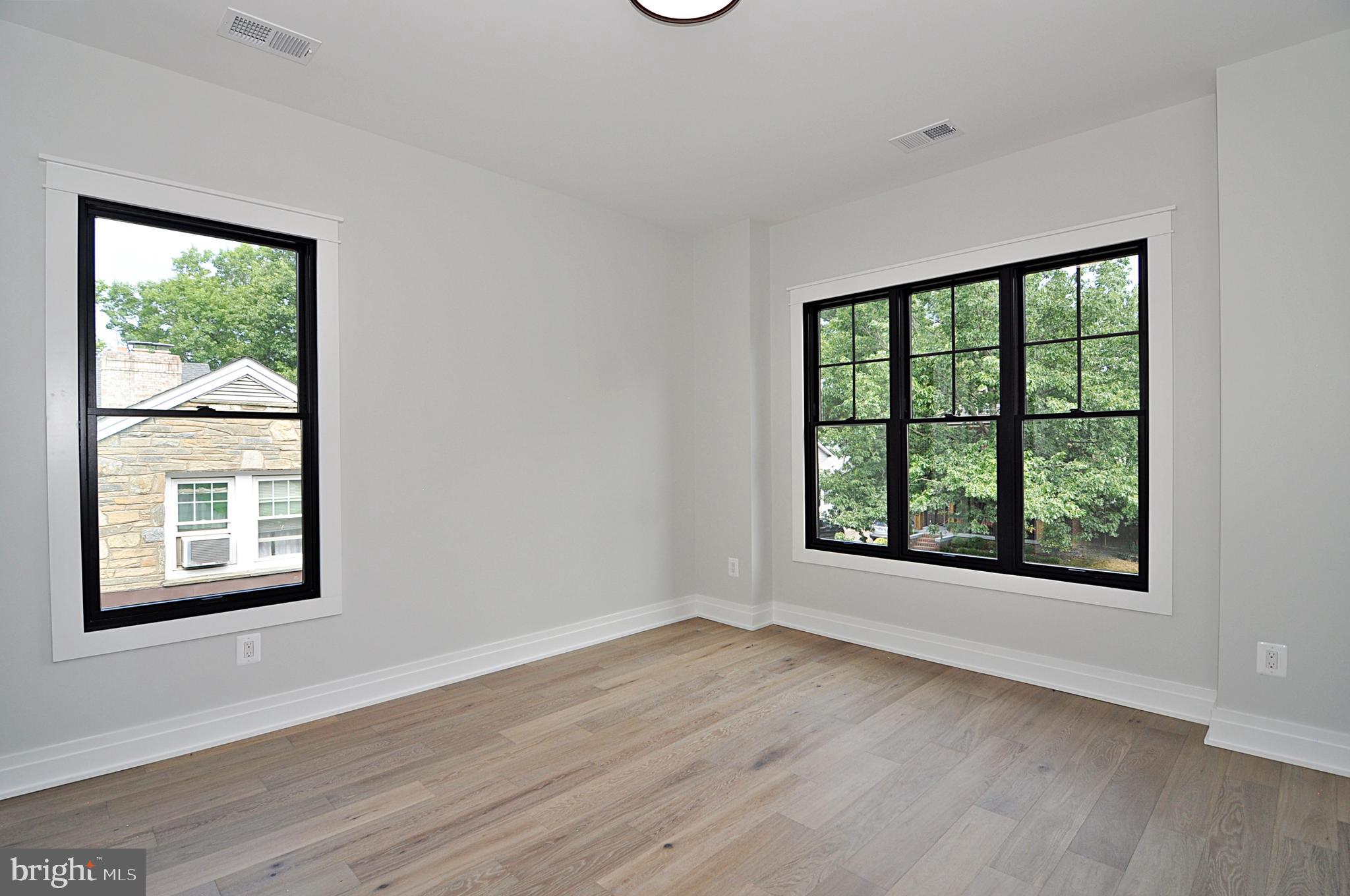 AURORA HILLS - Residential