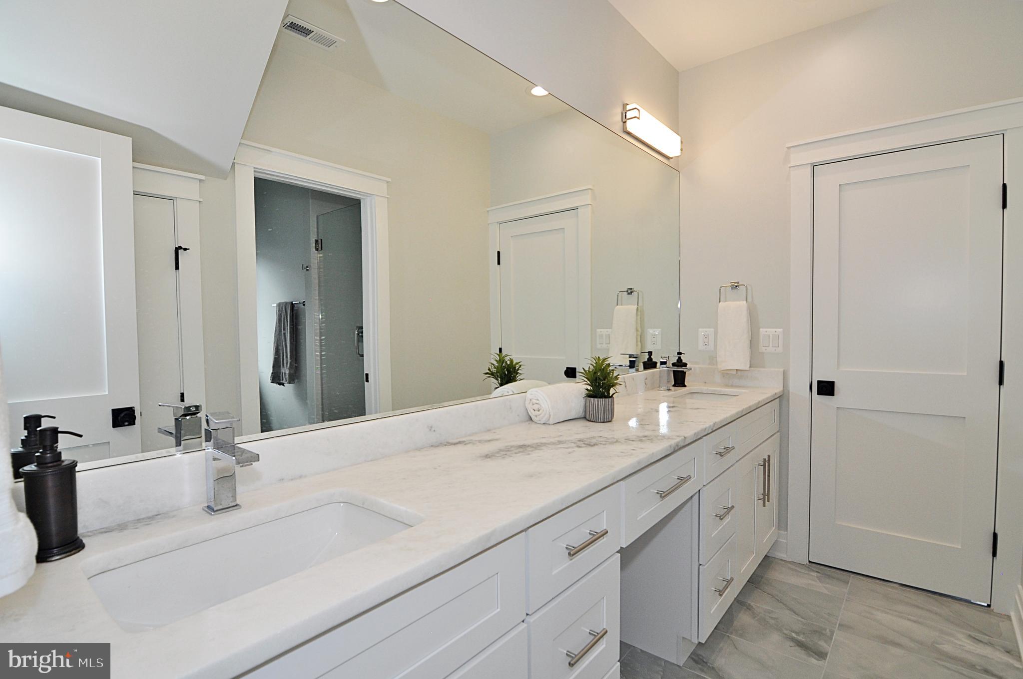 AURORA HILLS - Residential