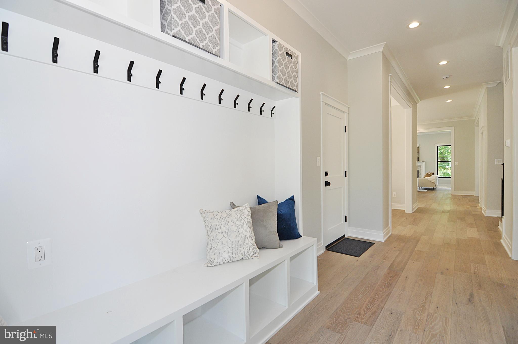 AURORA HILLS - Residential