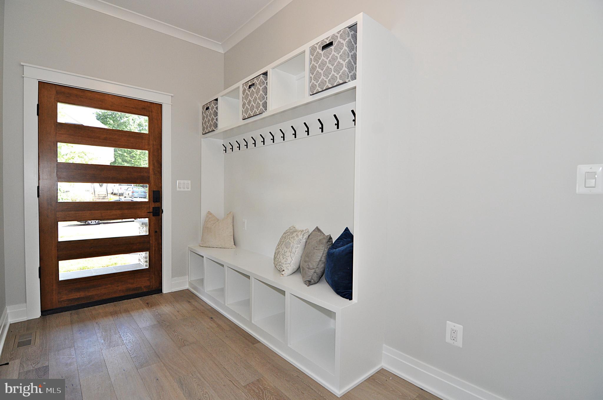 AURORA HILLS - Residential