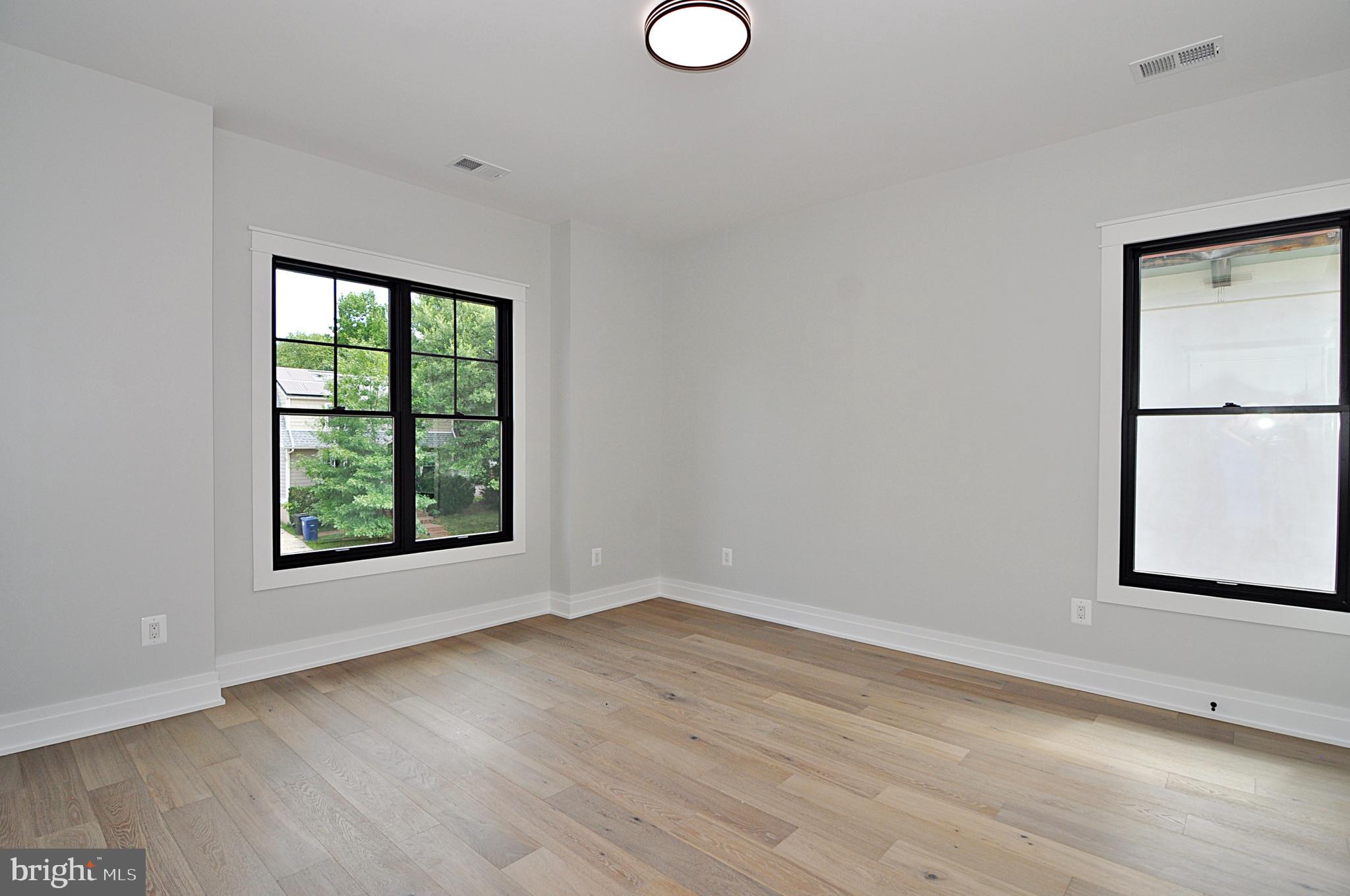 AURORA HILLS - Residential