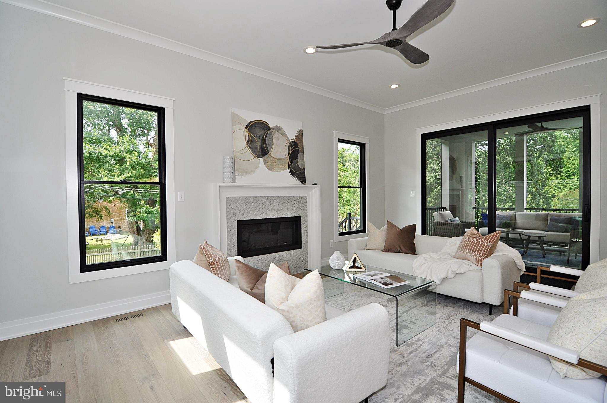 AURORA HILLS - Residential