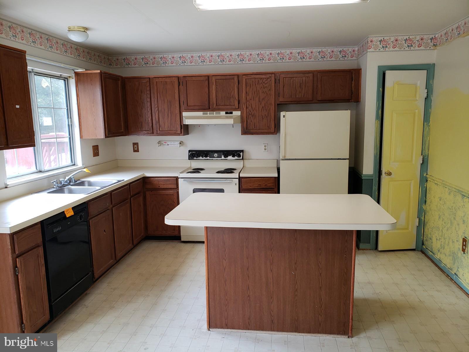 PLEASANT HILLS - Residential