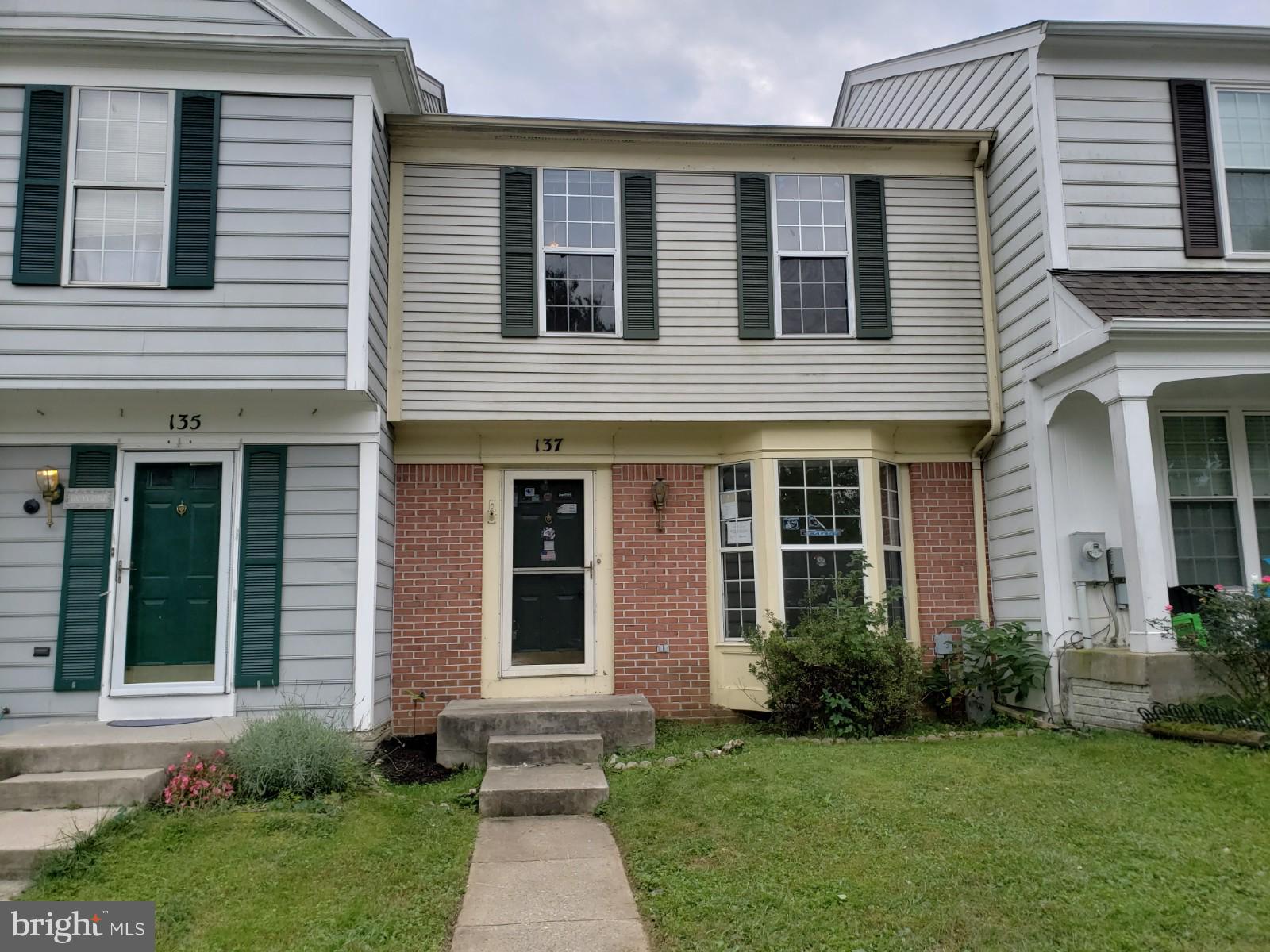 PLEASANT HILLS - Residential