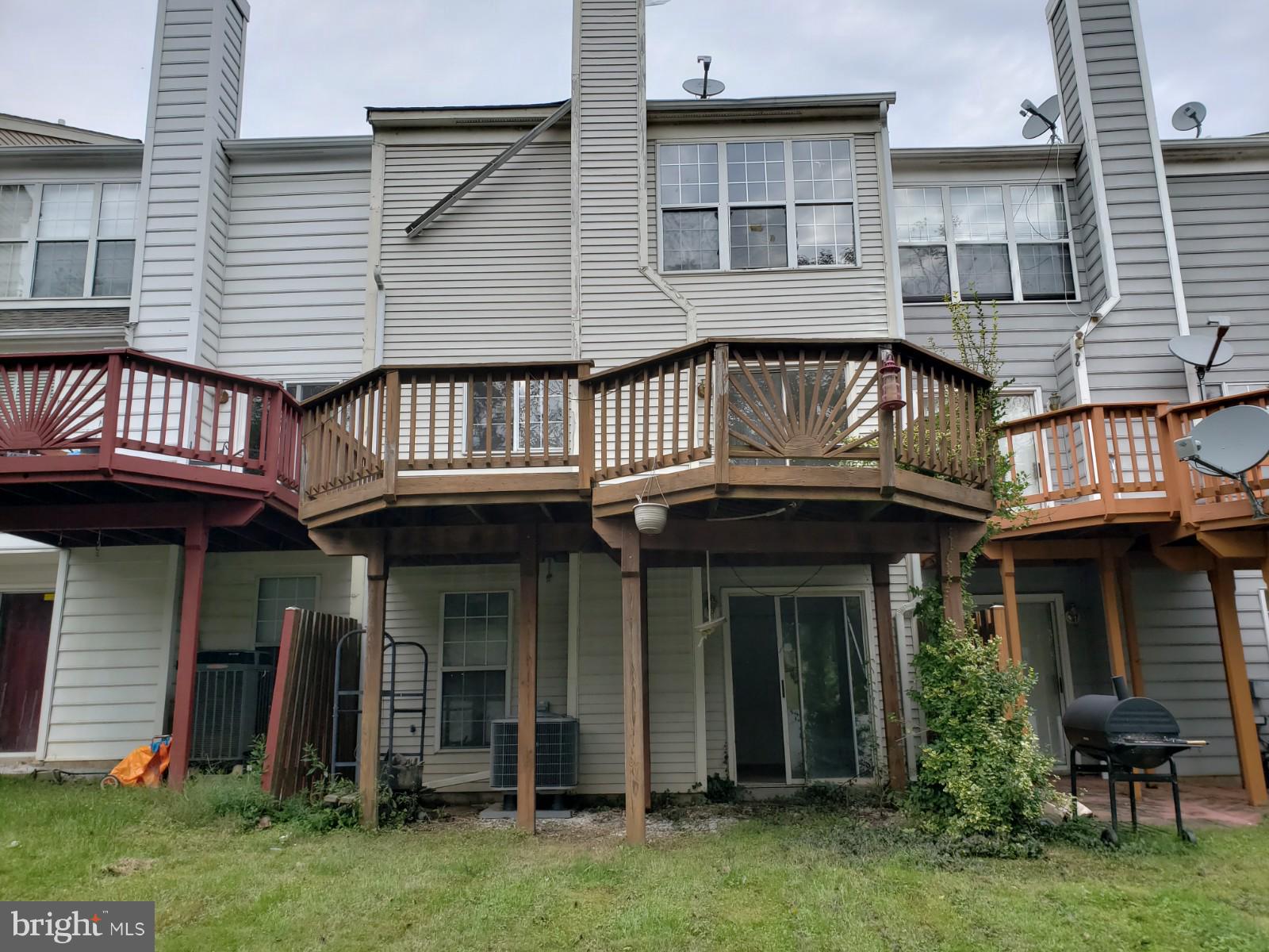 PLEASANT HILLS - Residential