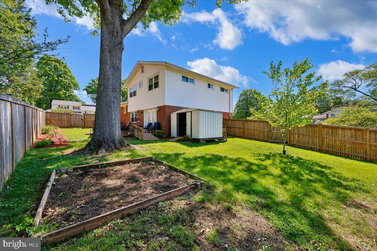 ASPEN HILL PARK - Residential