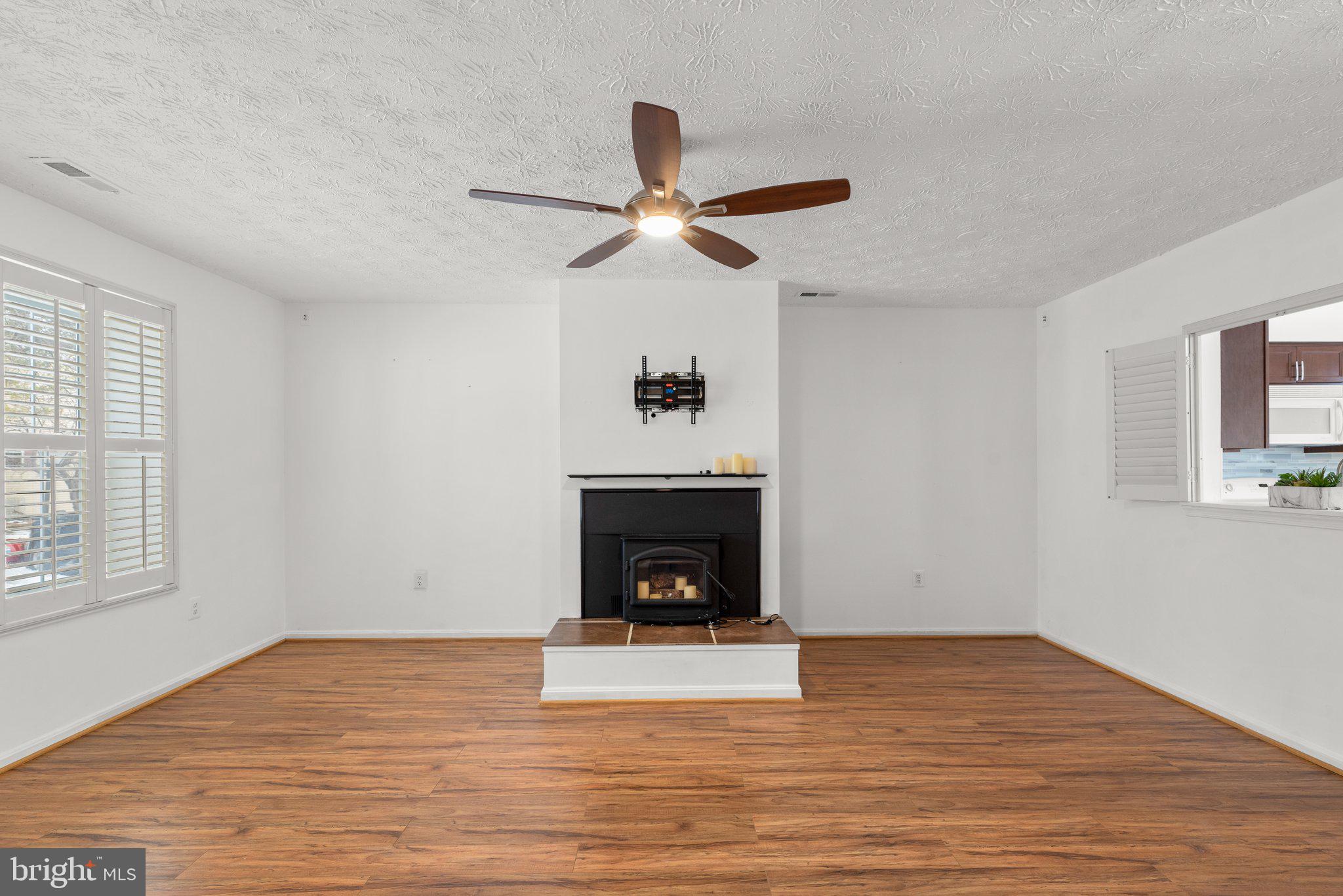 18656 WINDING CREEK PLACE