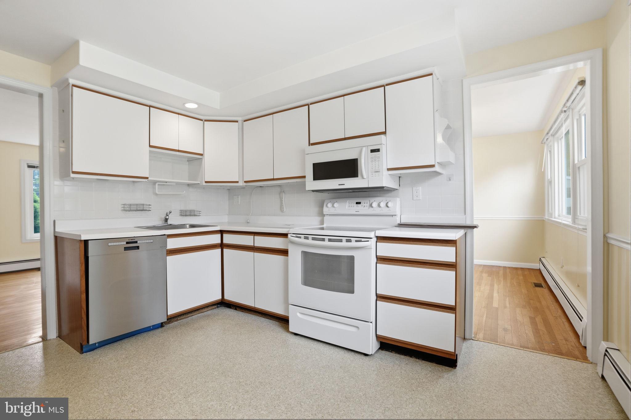 BUCK HILL ACRES - Residential