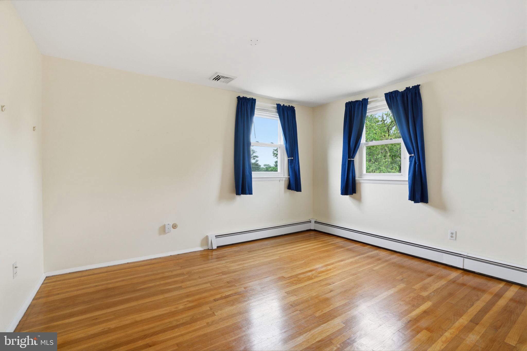 BUCK HILL ACRES - Residential