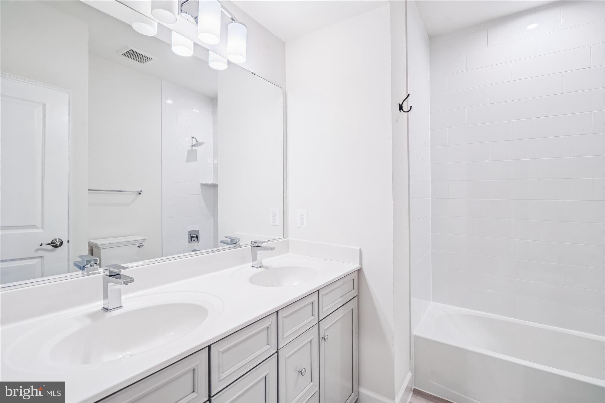 SMITH HOME FARM - Residential