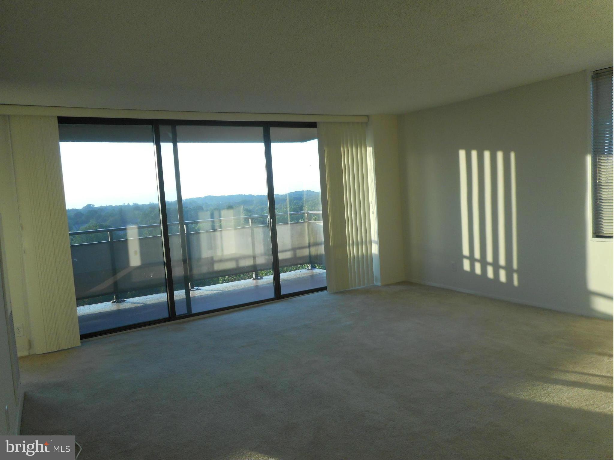 PROMENADE TOWERS - Residential Lease